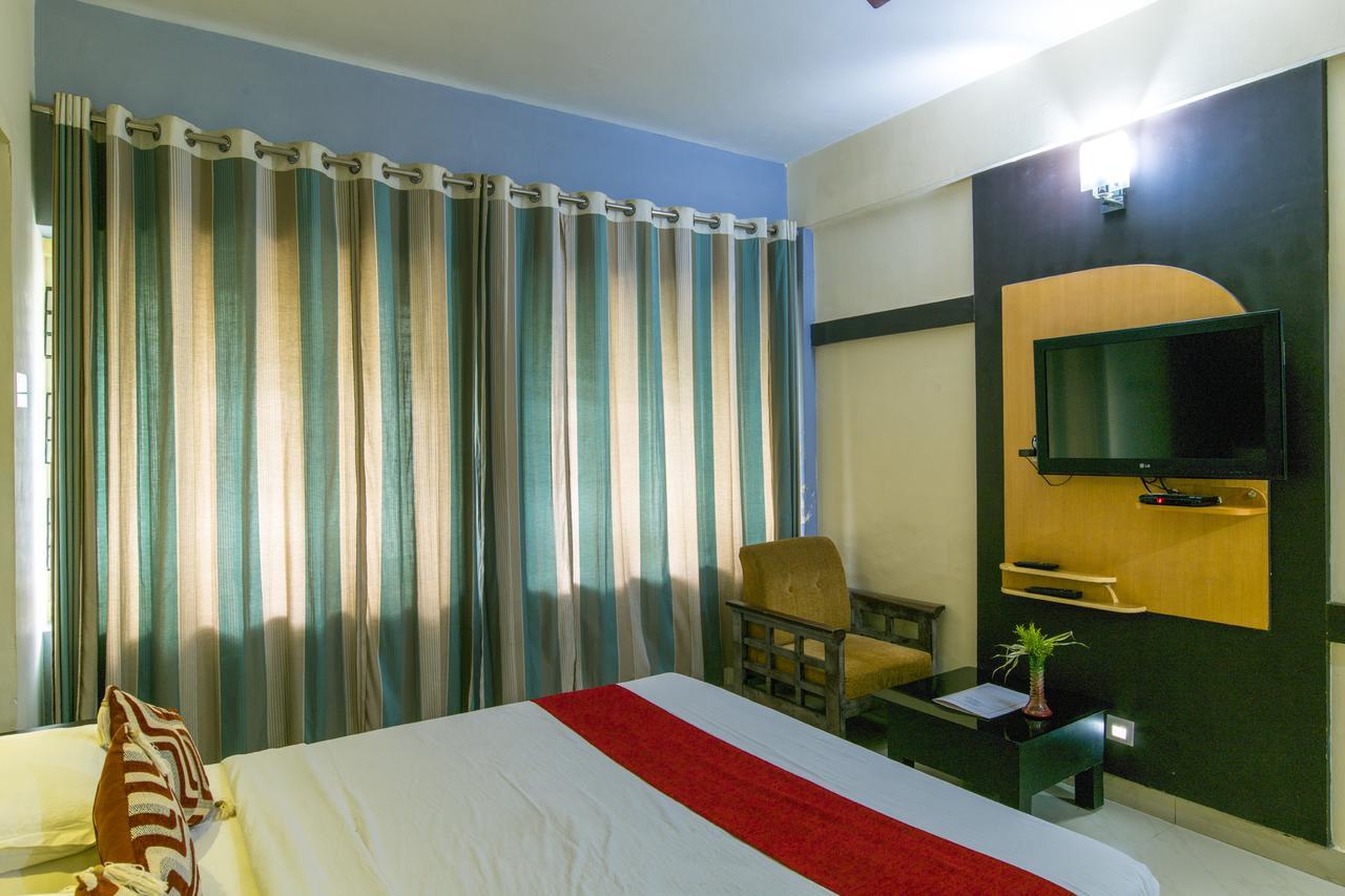 Haritagiri Hotel Kalpetta Eksteriør billede