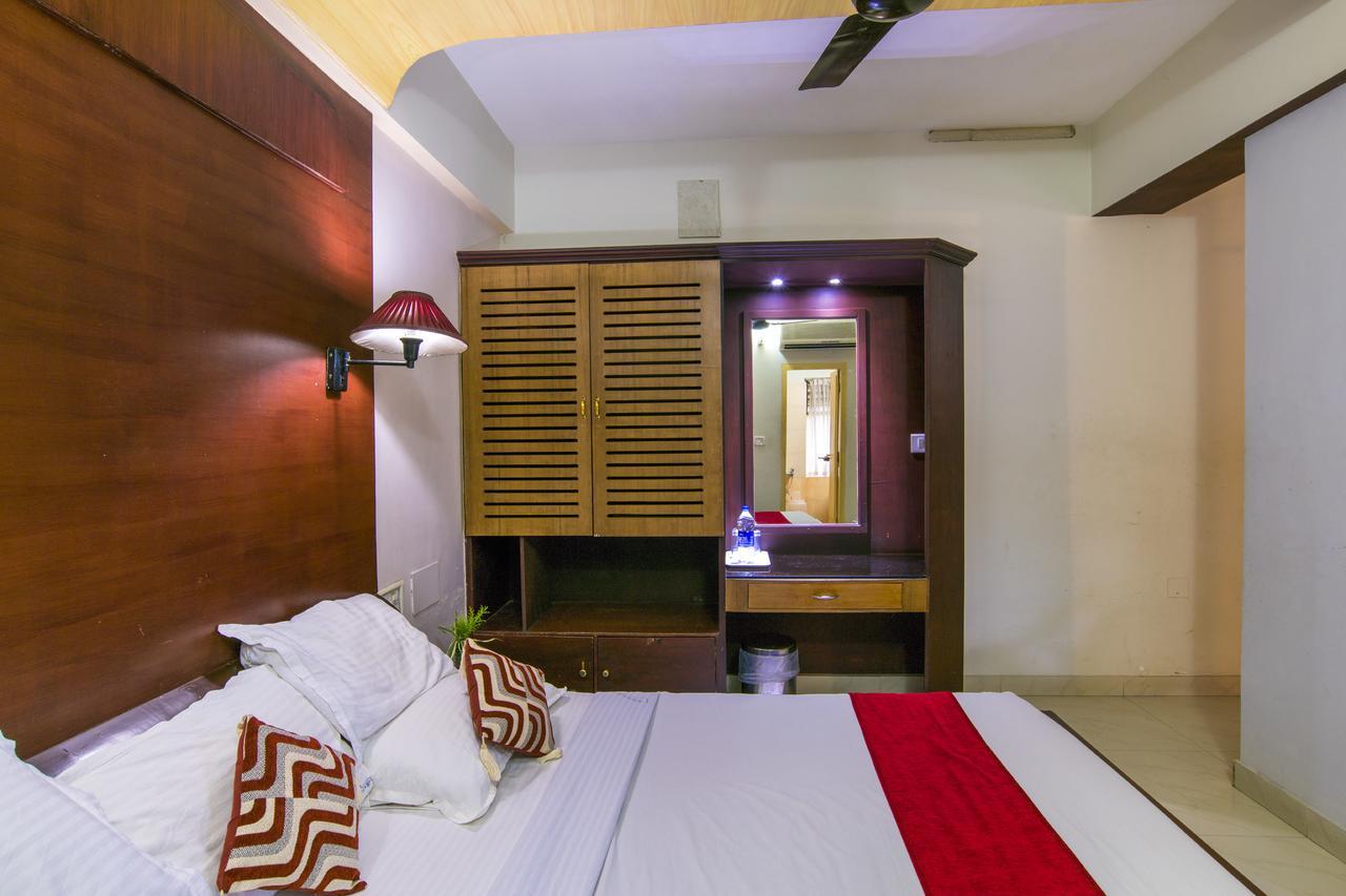Haritagiri Hotel Kalpetta Eksteriør billede