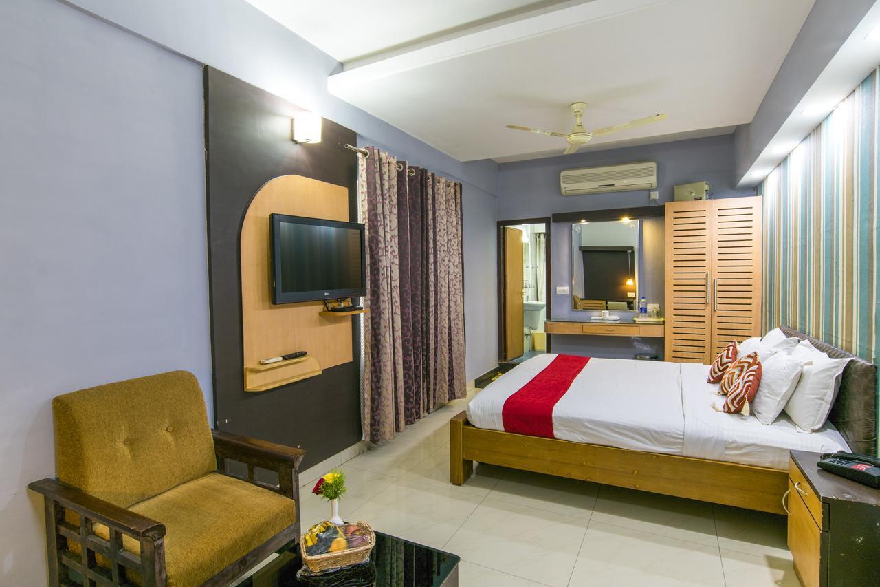 Haritagiri Hotel Kalpetta Eksteriør billede